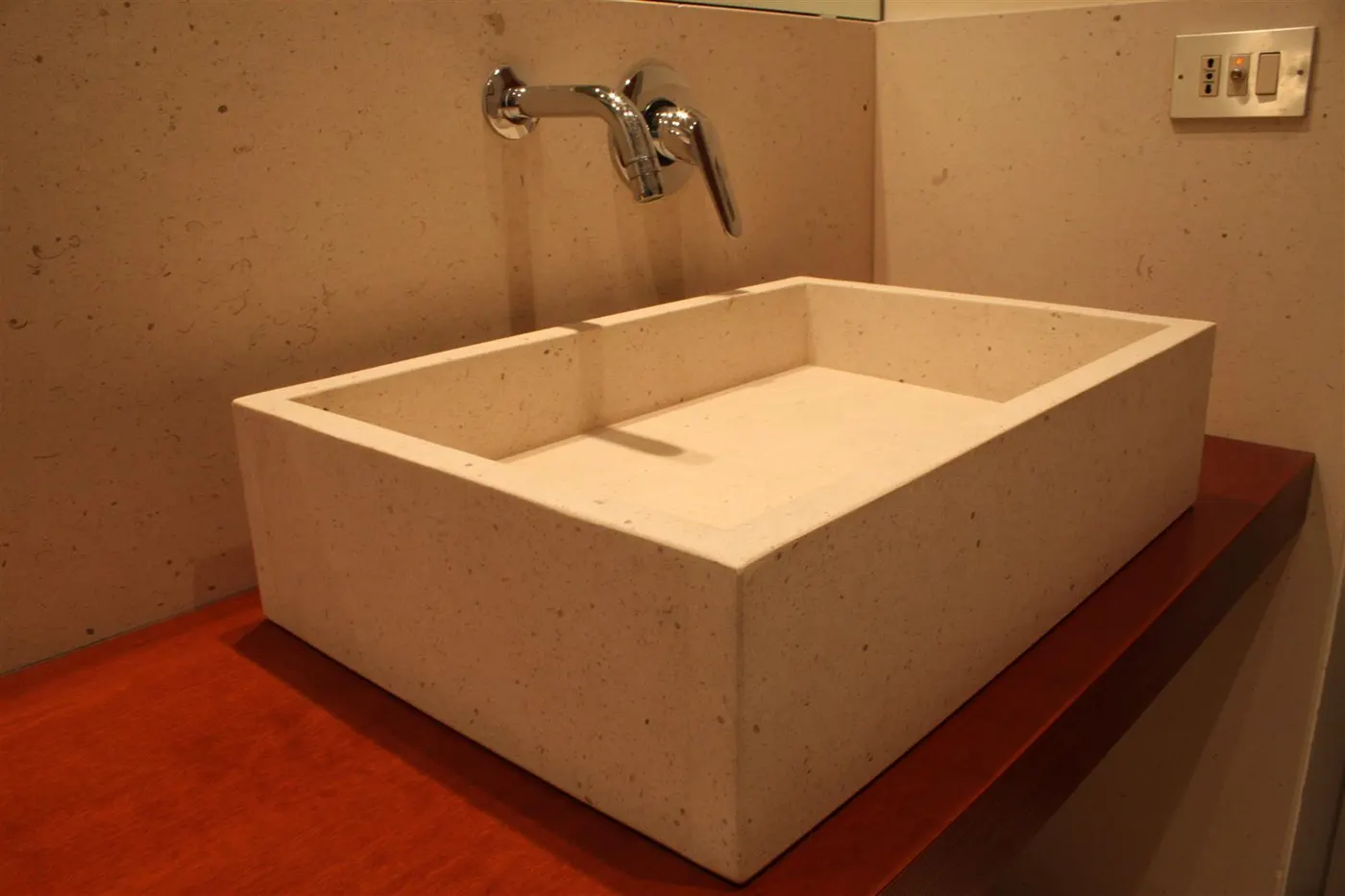 Arabescato marmo, bagno – Marmi di Carrara – marrone, oro (34)
