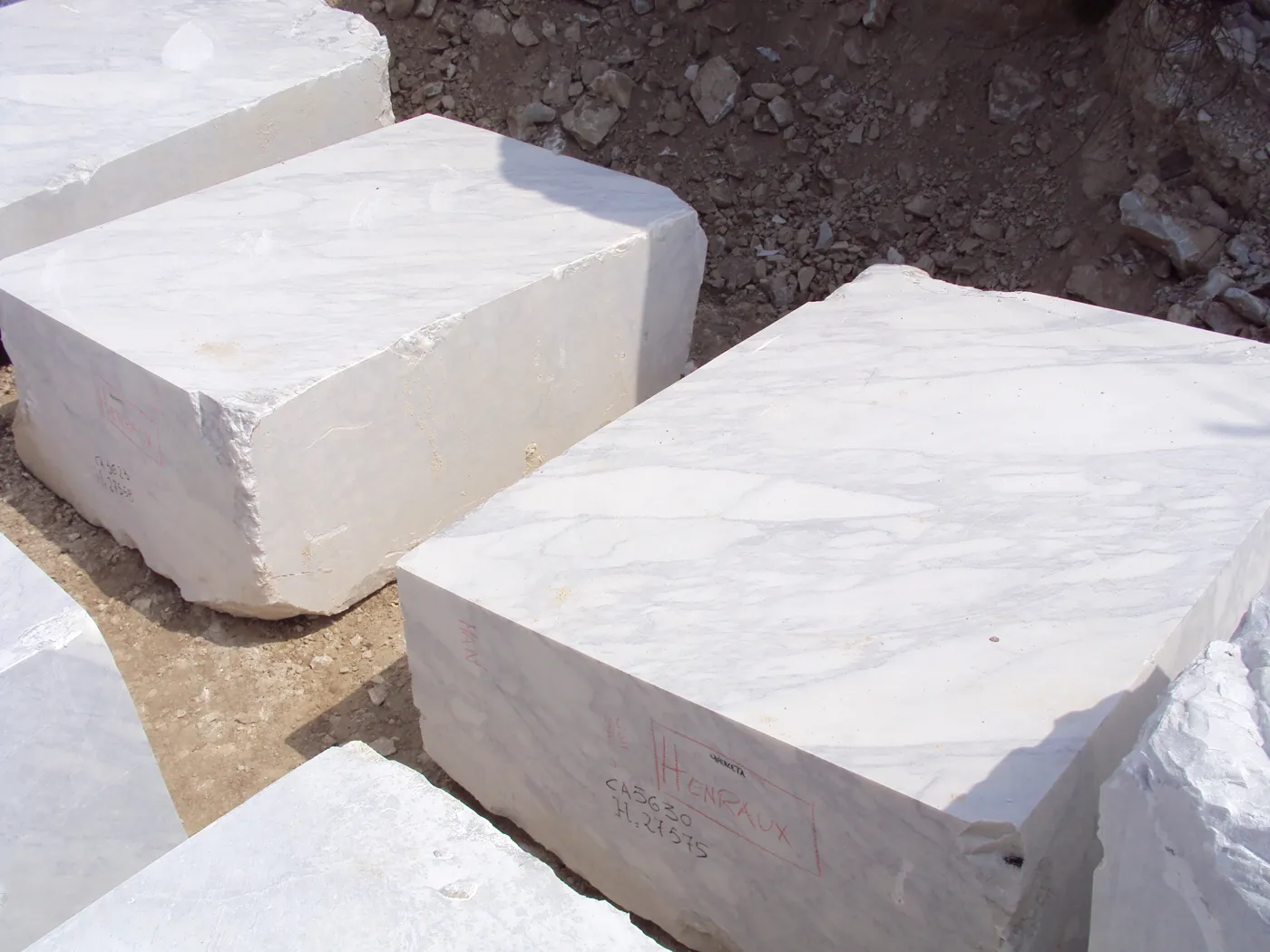 Arabescato mármol, superficie de losa – Marmi di Carrara – blanco, beige (6)