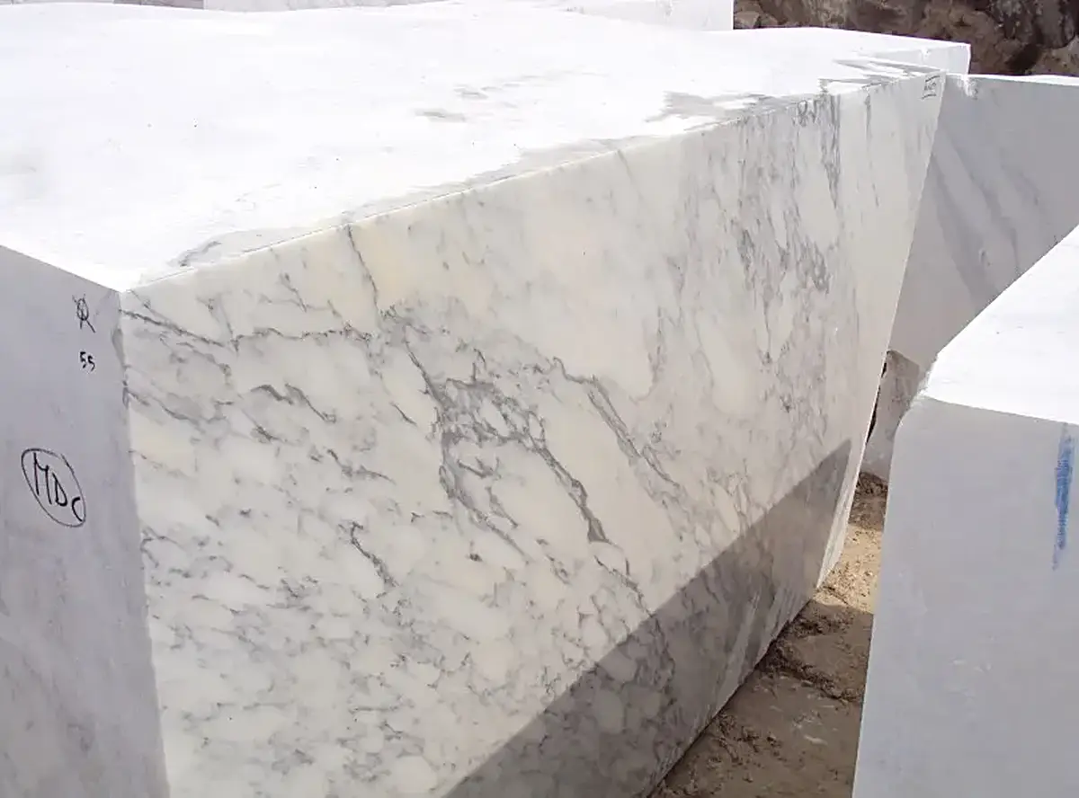 Arabescato marble slab surface – Marmi di Carrara – light grey, white (73)