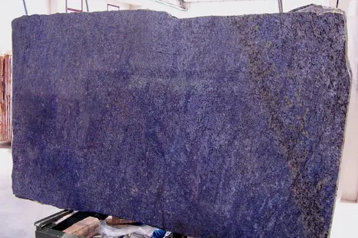Azul Bahia granite slab surface – Marmi di Carrara – charcoal, violet (4)