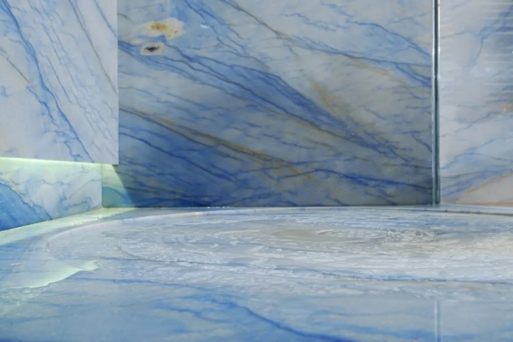 Azul Macaúbas Quarzit, Plattenoberfläche – Marmi di Carrara – hellgrau, grau (16)