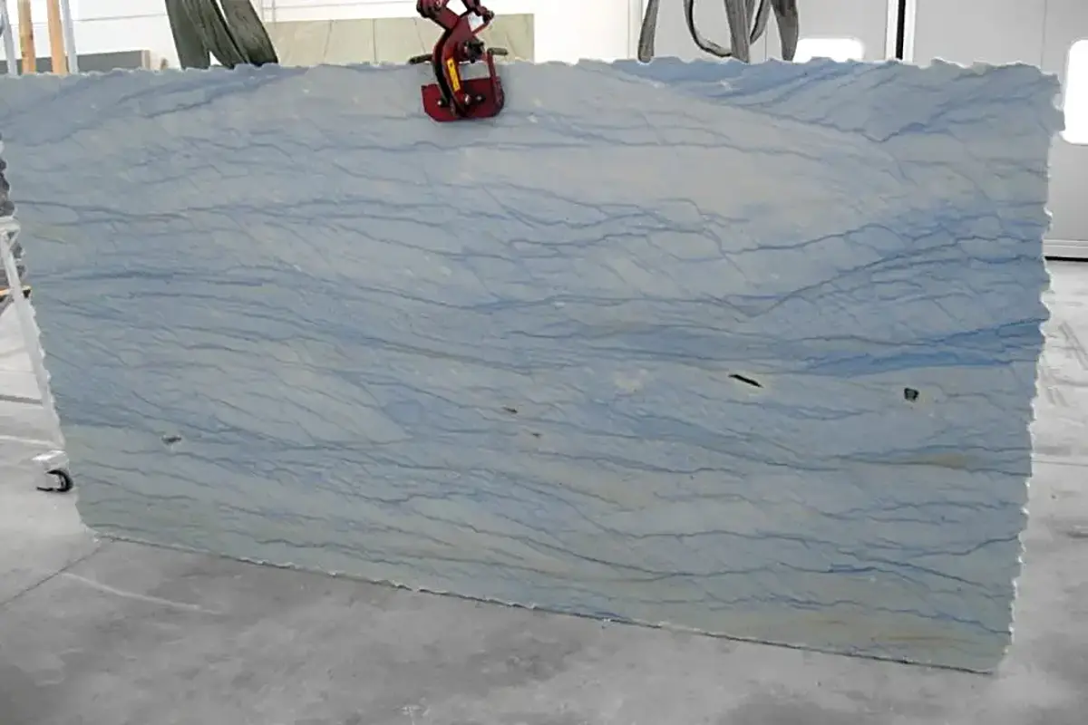 Azul Macaúbas quartzite slab surface – Marmi di Carrara – grey, light grey (31)