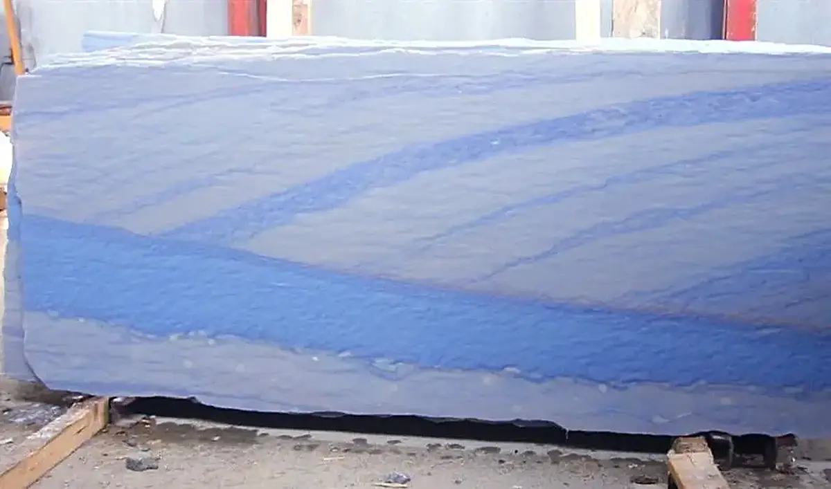 Azul Macaúbas кварцит, поверхность плиты – Marmi di Carrara – светло-серый, серый (36)
