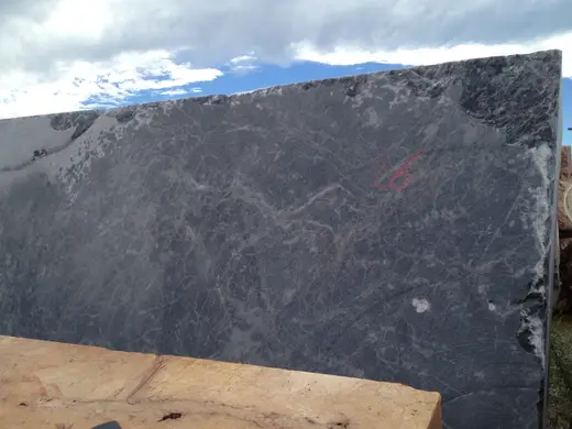 Bardiglio mármol, bloque de cantera – Marmi di Carrara – antracita, gris (11)