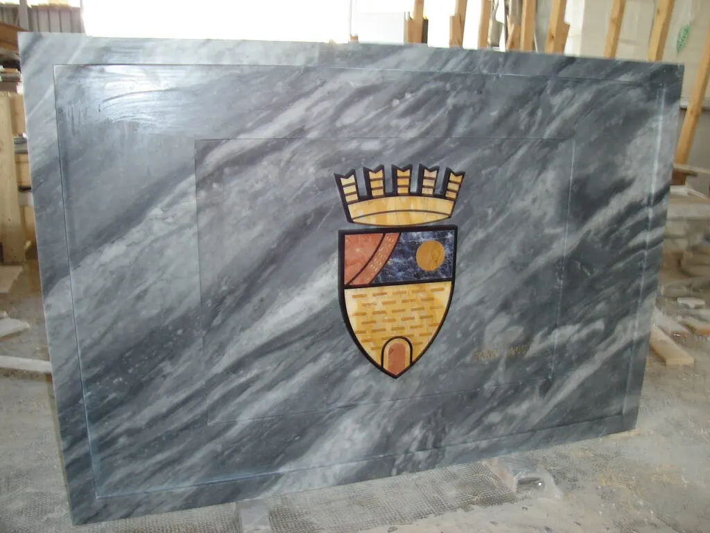Bardiglio marbre, bloc de carrière – Marmi di Carrara – gris, vert (28)