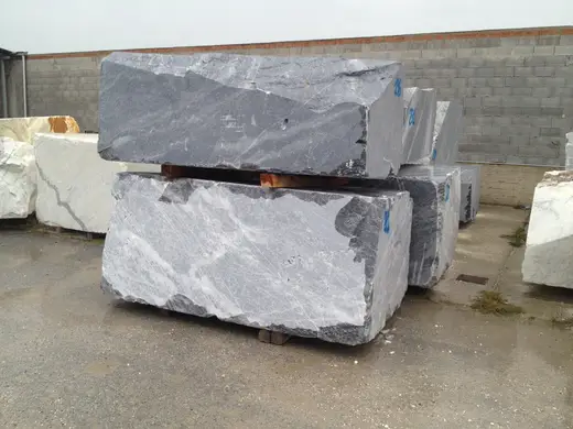 Bardiglio mármol, bloque de cantera – Marmi di Carrara – gris, marfil (7)
