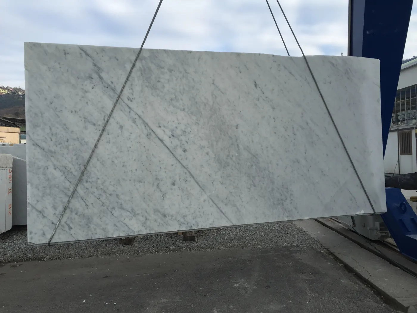Bianco Carrara marble slab surface – Marmi di Carrara – grey, charcoal (69)