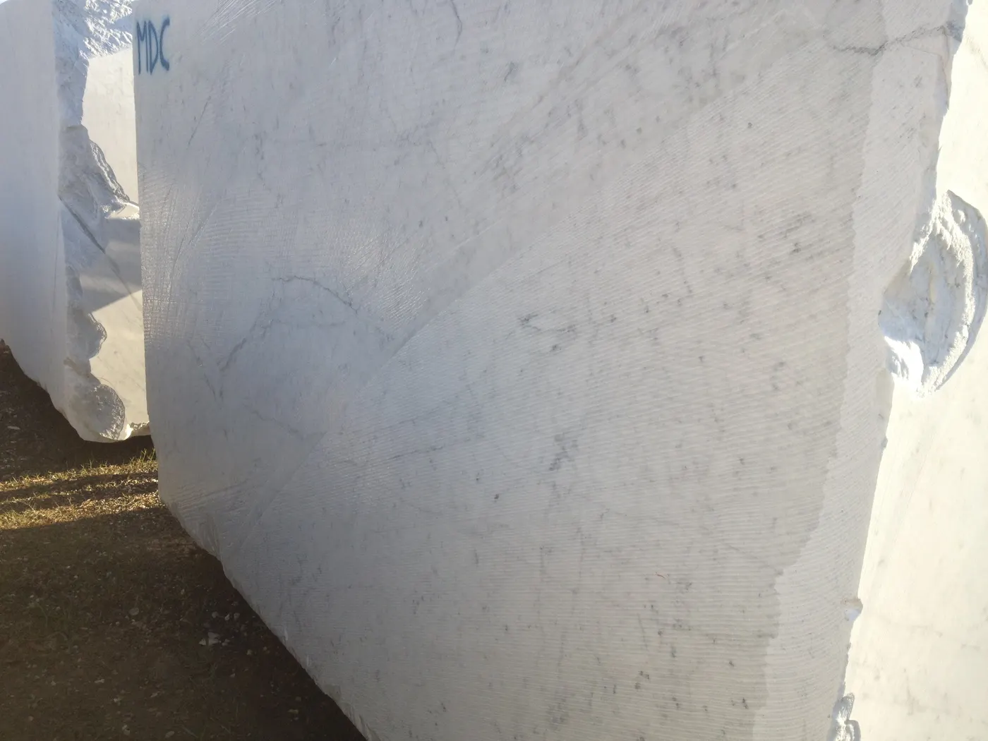 Bianco Carrara C marmo, superficie di lastra – Marmi di Carrara – grigio chiaro, grigio (16)