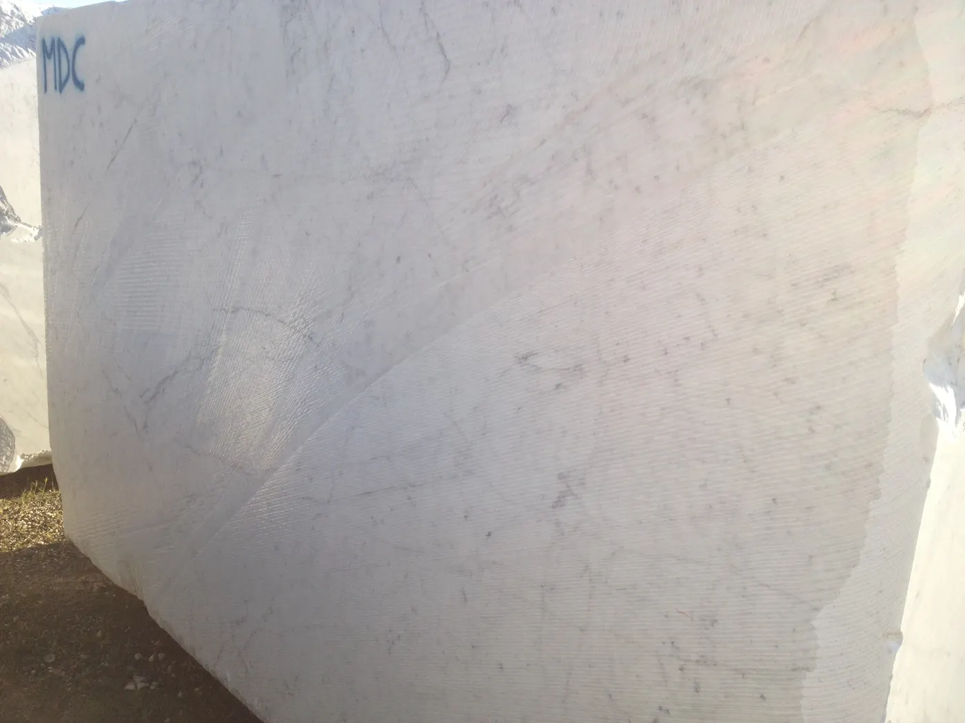 Bianco Carrara C marmo, superficie di lastra – Marmi di Carrara – grigio chiaro, grigio (18)