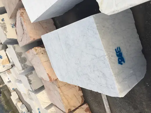 Bianco Carrara C marble quarry block – Marmi di Carrara – grey, ivory (28)