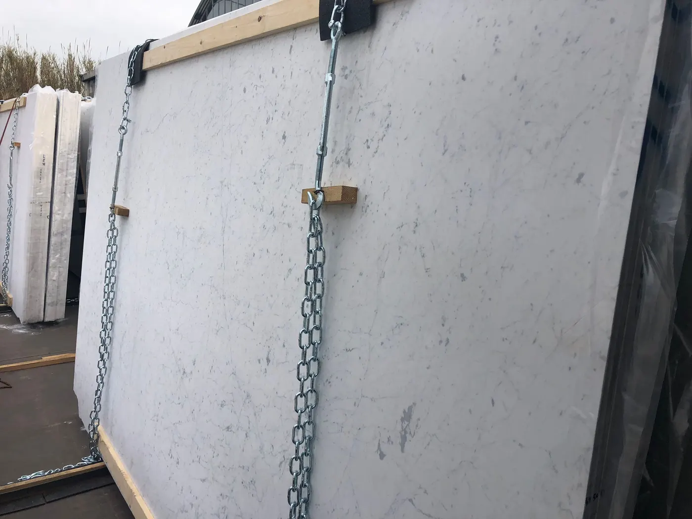 Bianco Carrara C marmo, superficie di lastra – Marmi di Carrara – grigio chiaro, grigio (68)