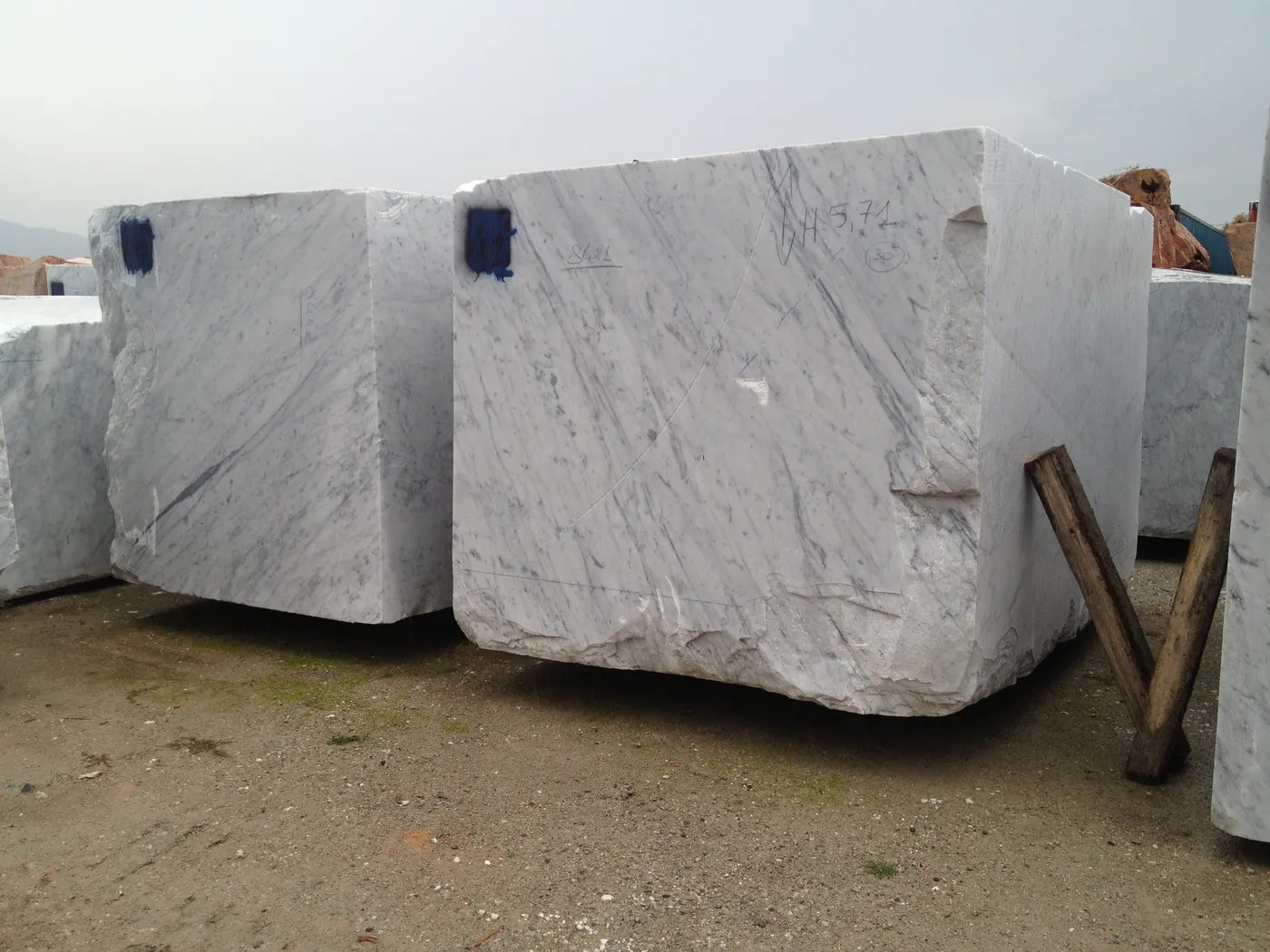 Bianco Carrara CD mármol, superficie de losa – Marmi di Carrara – gris, antracita (10)