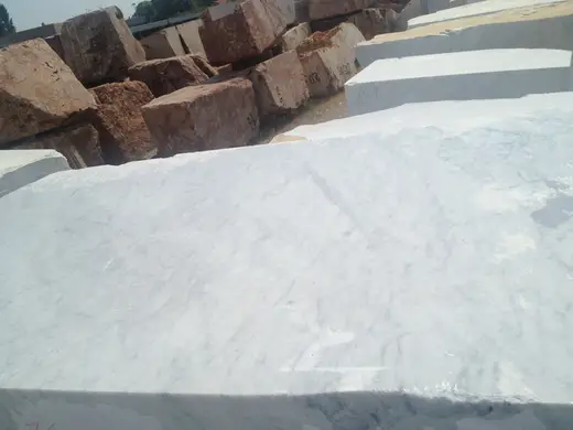 Bianco Carrara CD marble quarry block – Marmi di Carrara – ivory, charcoal (27)