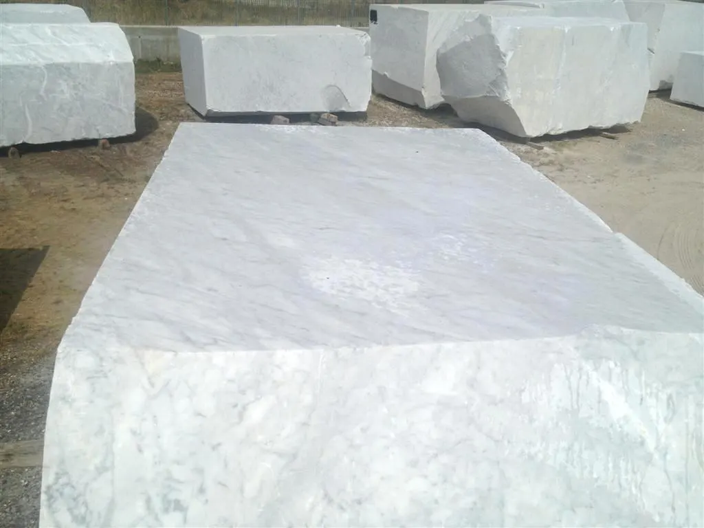 Bianco Carrara CD mármol, bloque de cantera – Marmi di Carrara – blanco, gris claro (47)