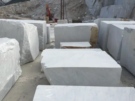 Bianco Gioia marmo, veduta di cava – Marmi di Carrara – grigio, avorio (18)