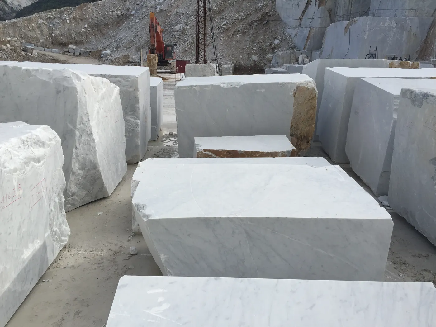 Bianco Gioia мрамор, вид карьера – Marmi di Carrara – серый, слоновая кость (18)