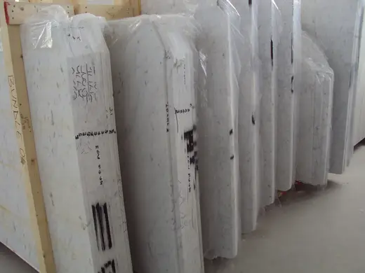 Bianco Gioia marmo, superficie di lastra – Marmi di Carrara – grigio, antracite (40)