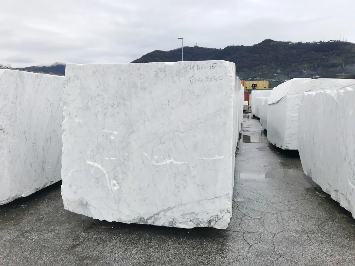 Bianco Gioia marble slab surface – Marmi di Carrara – ivory, green (72)