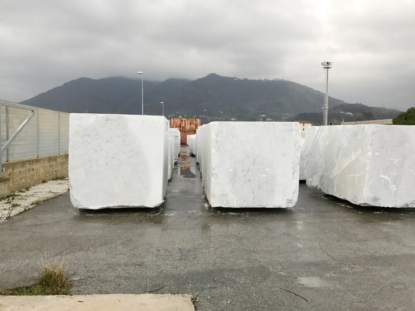 Bianco Gioia marble slab surface – Marmi di Carrara – grey, ivory (75)