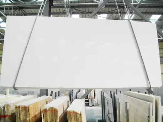 Bianco Thassos Extra mármol, superficie de losa – Marmi di Carrara – blanco, verde (2)
