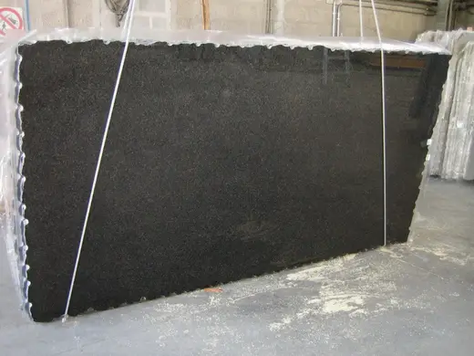 Black Angola marbre, surface de dalle – Marmi di Carrara – anthracite, gris clair (1)