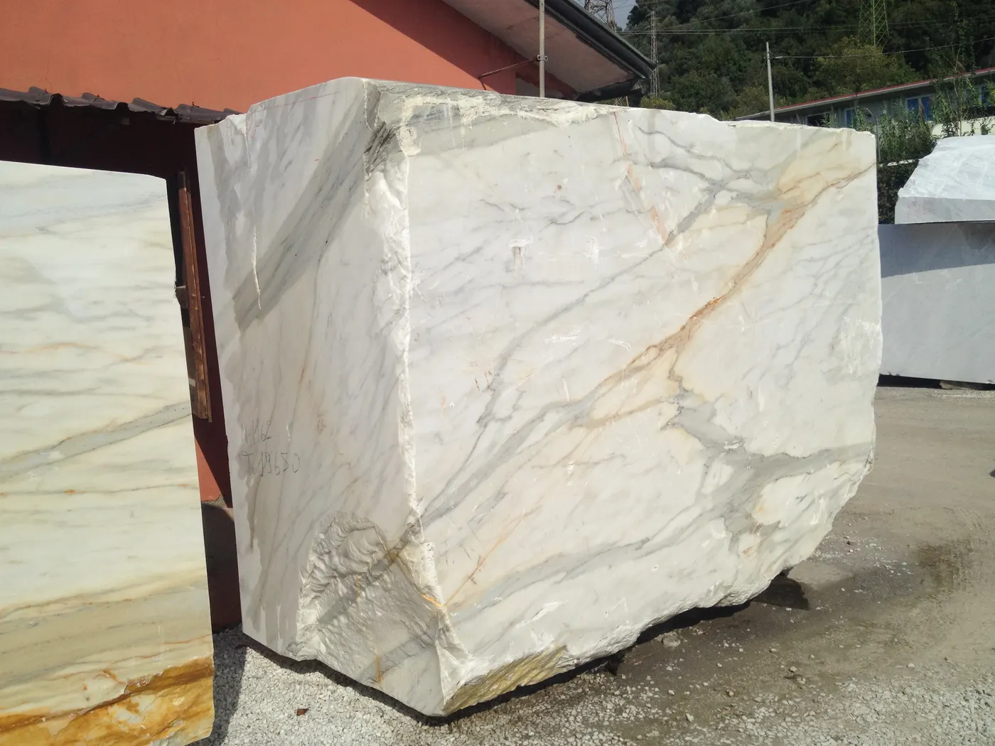 Calacatta мрамор, поверхность плиты – Marmi di Carrara – слоновая кость, серый (7)