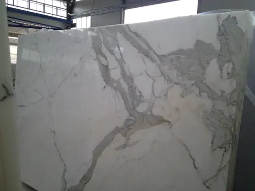 Calacatta Gold marble slab surface – Marmi di Carrara – grey, violet (13)