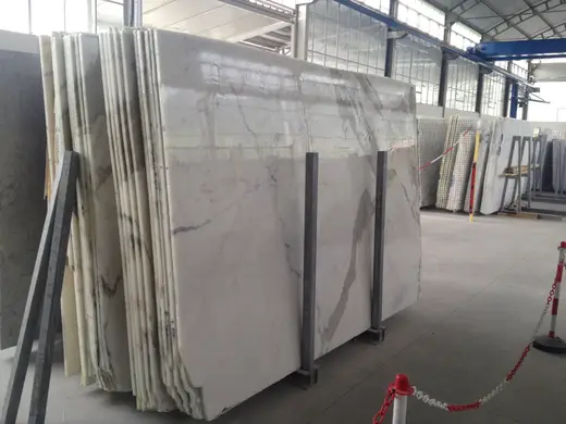 Calacatta Gold marble slab surface – Marmi di Carrara – light grey, grey (14)