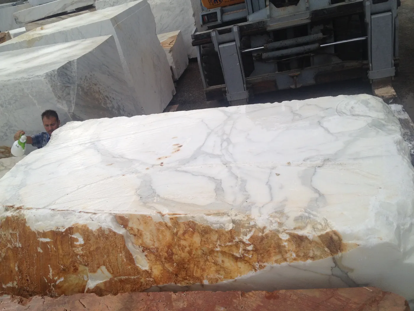 Calacatta Gold marble slab surface – Marmi di Carrara – green, charcoal (3)