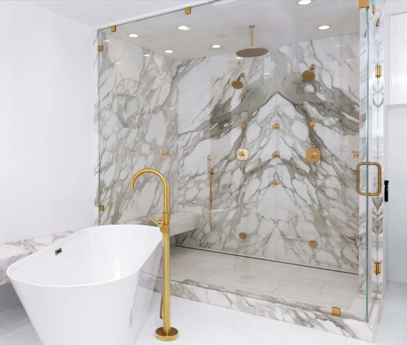 Calacatta Gold marble bathroom – Marmi di Carrara – light grey, white (56)