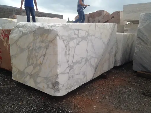 Calacatta Gold marble slab surface – Marmi di Carrara – grey, light grey (6)