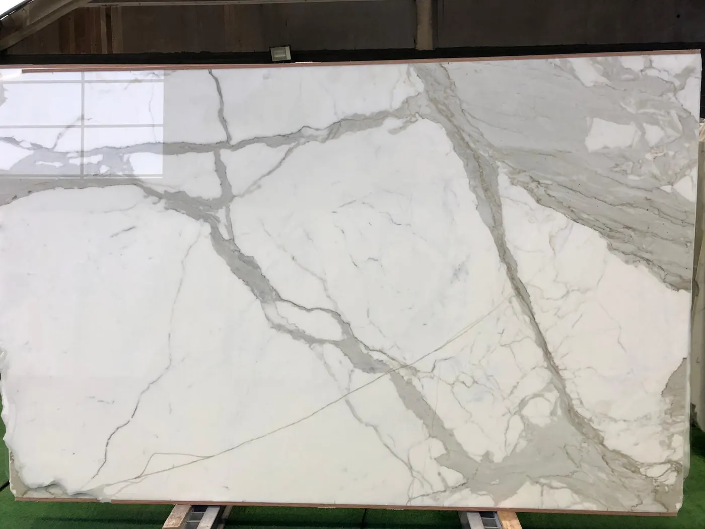 Calacatta Oro marble slab surface – Marmi di Carrara – ivory, light grey (15)