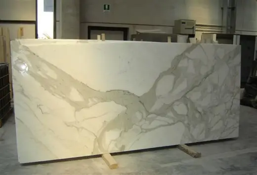 Calacatta Oro Marmor, Plattenoberfläche – Marmi di Carrara – grün, anthrazit (30)