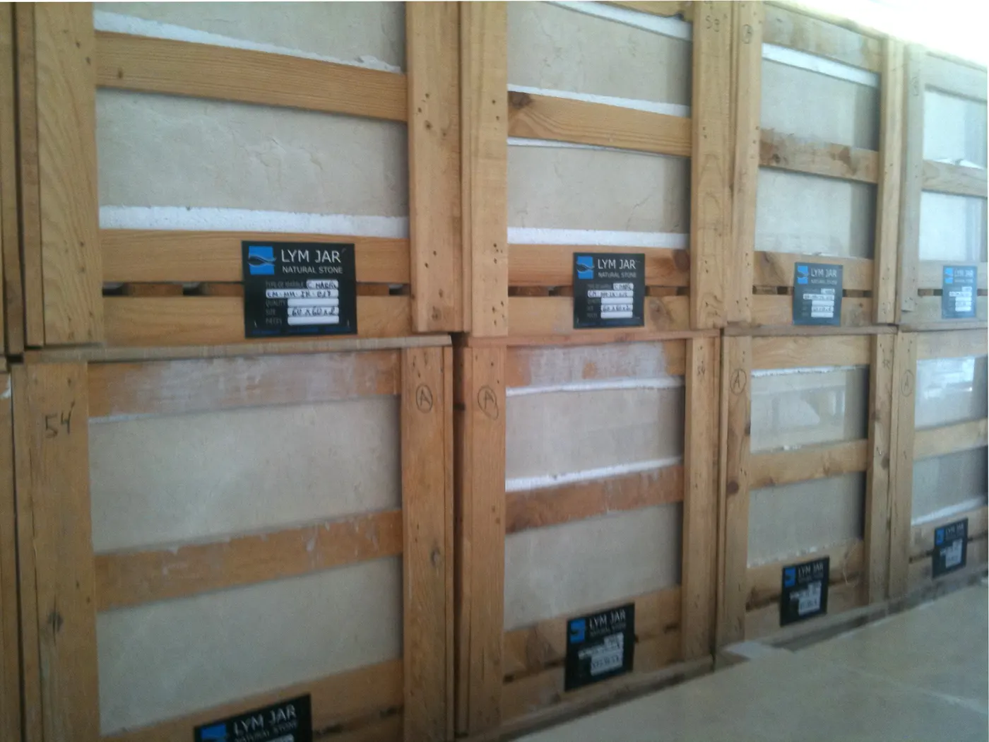Crema limestone slab surface – Marmi di Carrara – green, light grey (18)