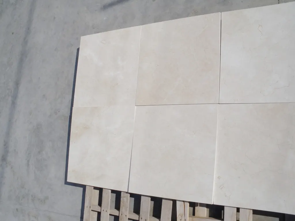Crema calcare, superficie di lastra – Marmi di Carrara – grigio chiaro, grigio (28)