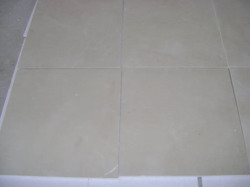 Crema calcare, superficie di lastra – Marmi di Carrara – grigio, grigio chiaro (31)