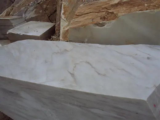 Cremo Delicato marmo, blocco di cava – Marmi di Carrara – verde, grigio (16)