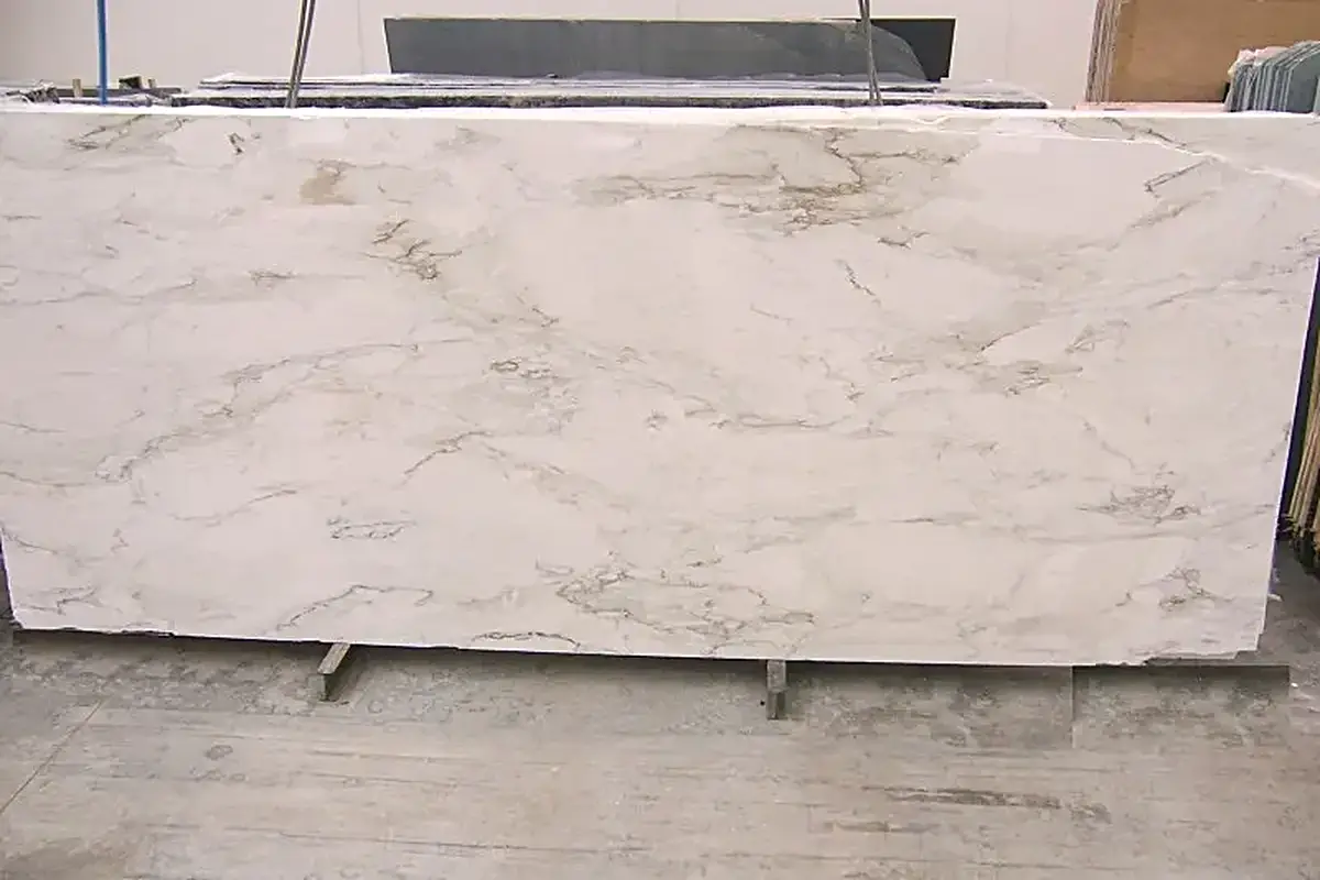 Cremo Delicato marmo, superficie di lastra – Marmi di Carrara – grigio chiaro, avorio (25)