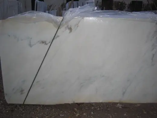 Cremo Delicato marmo, superficie di lastra – Marmi di Carrara – grigio, viola (5)