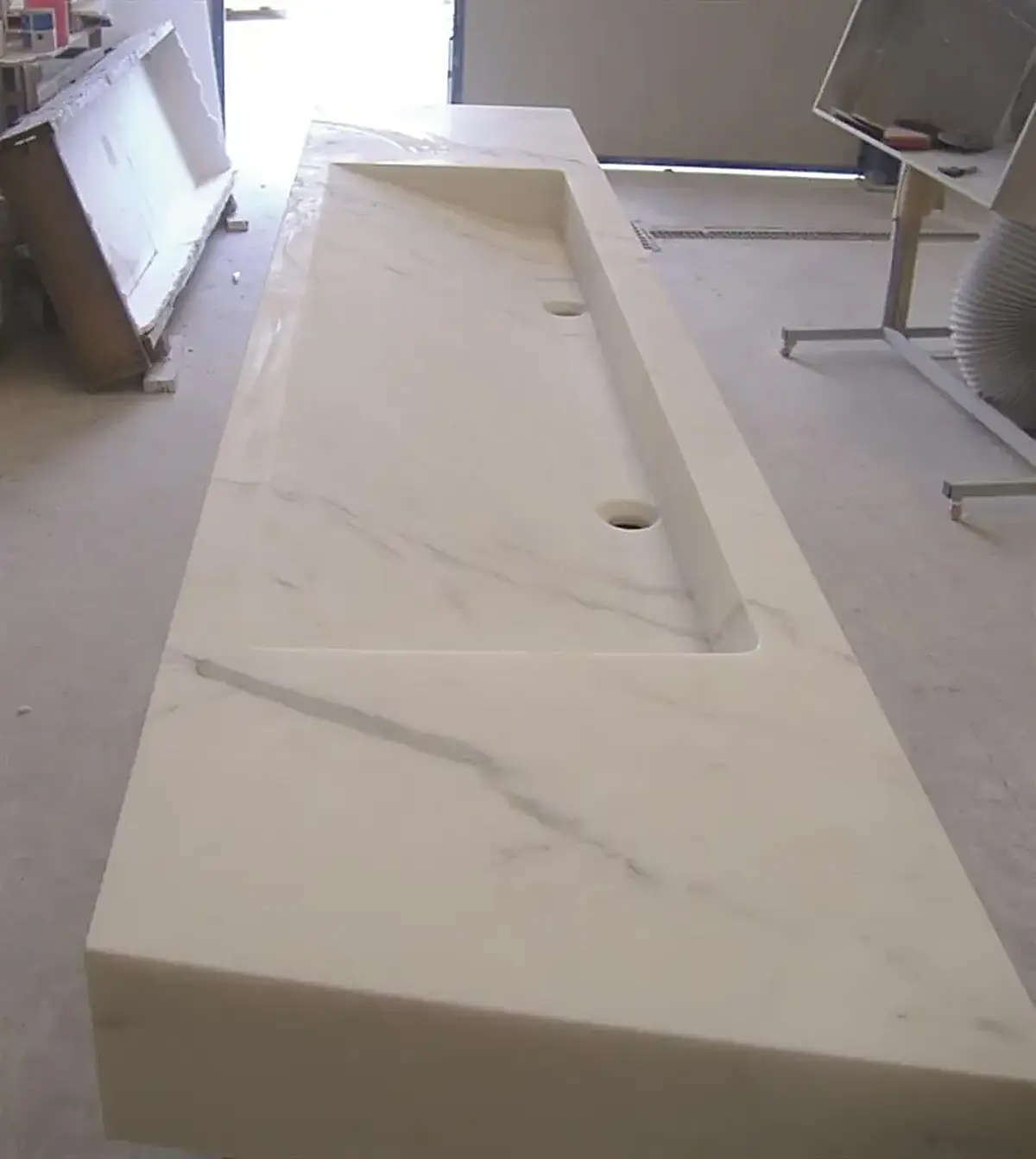 Bagno in pietra naturale – Marmi di Carrara