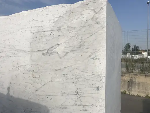 Bloque de cantera en piedra natural – Marmi di Carrara