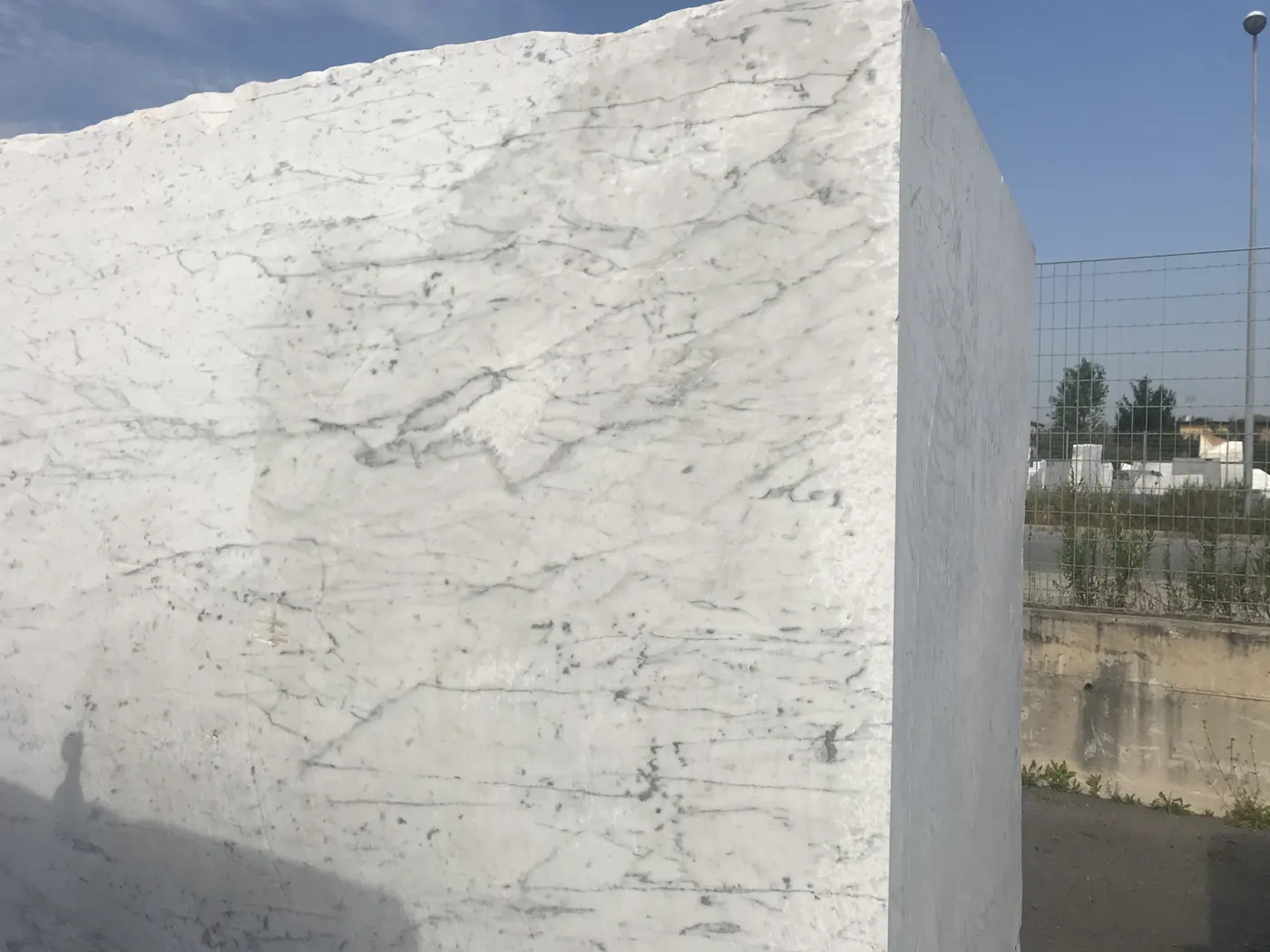 Bloc de carrière en pierre naturelle – Marmi di Carrara