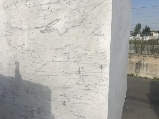Bloque de cantera en piedra natural – Marmi di Carrara