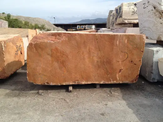 Bloque de cantera en piedra natural – Marmi di Carrara