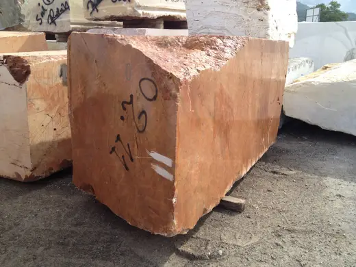 Bloque de cantera en piedra natural – Marmi di Carrara