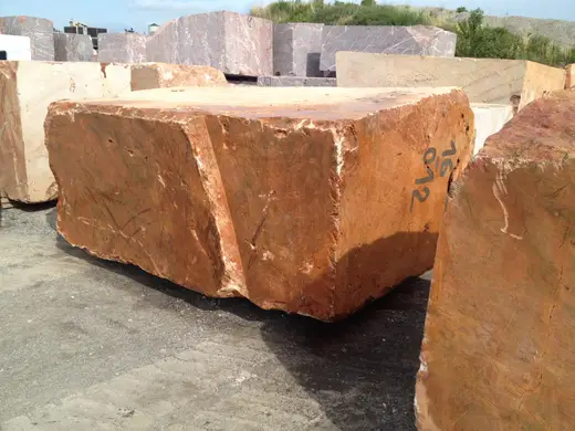 Bloque de cantera en piedra natural – Marmi di Carrara