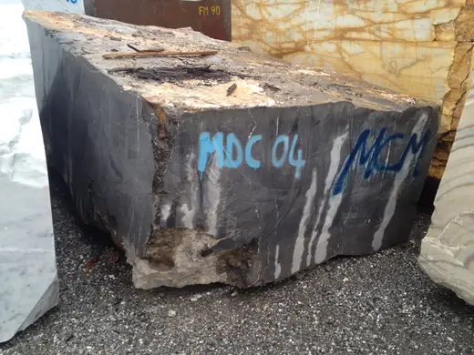 Bloque de cantera en piedra natural – Marmi di Carrara