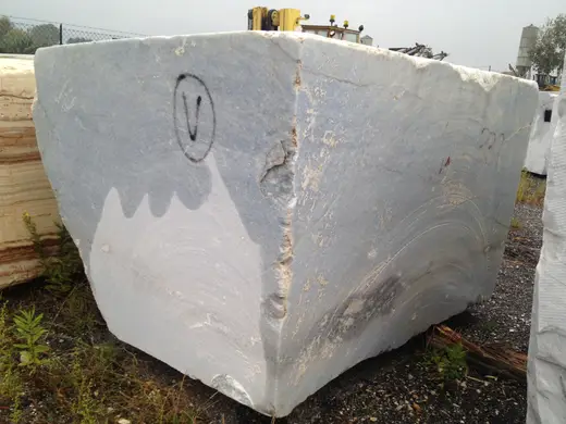 Bloque de cantera en piedra natural – Marmi di Carrara