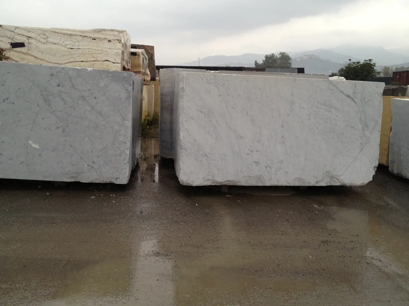 Bloque de cantera en piedra natural – Marmi di Carrara
