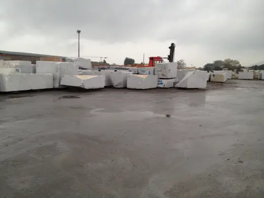 Bloque de cantera en piedra natural – Marmi di Carrara